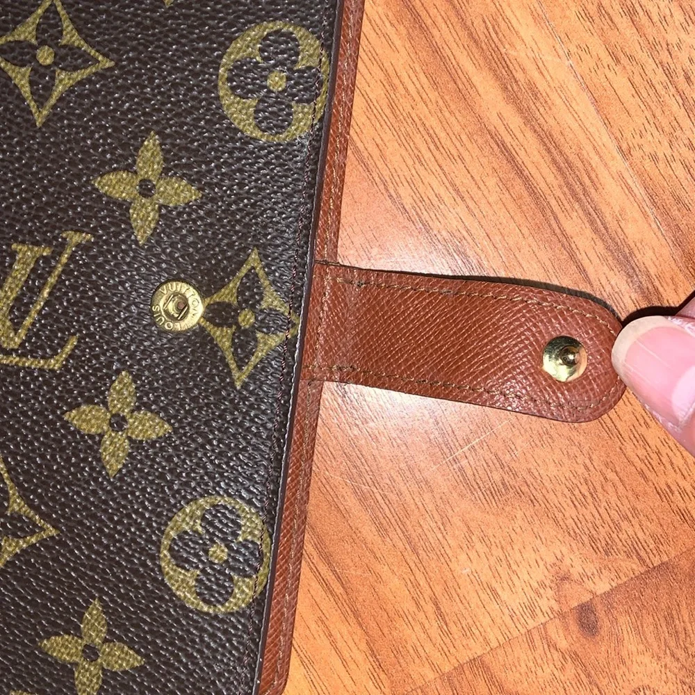 Authentic Louis Vuitton Small Ring Agenda Cover